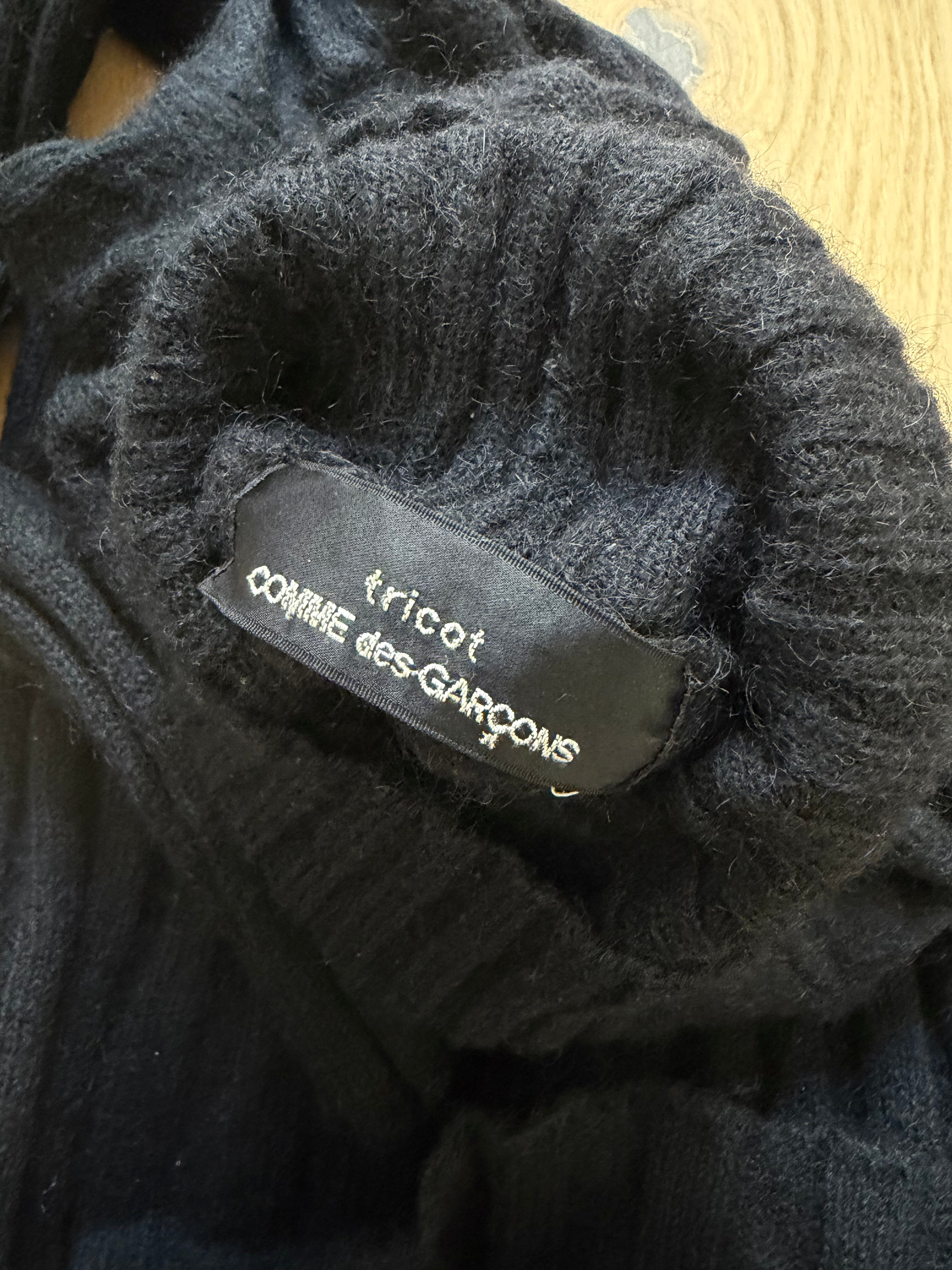 Comme Des Garçons Sweater