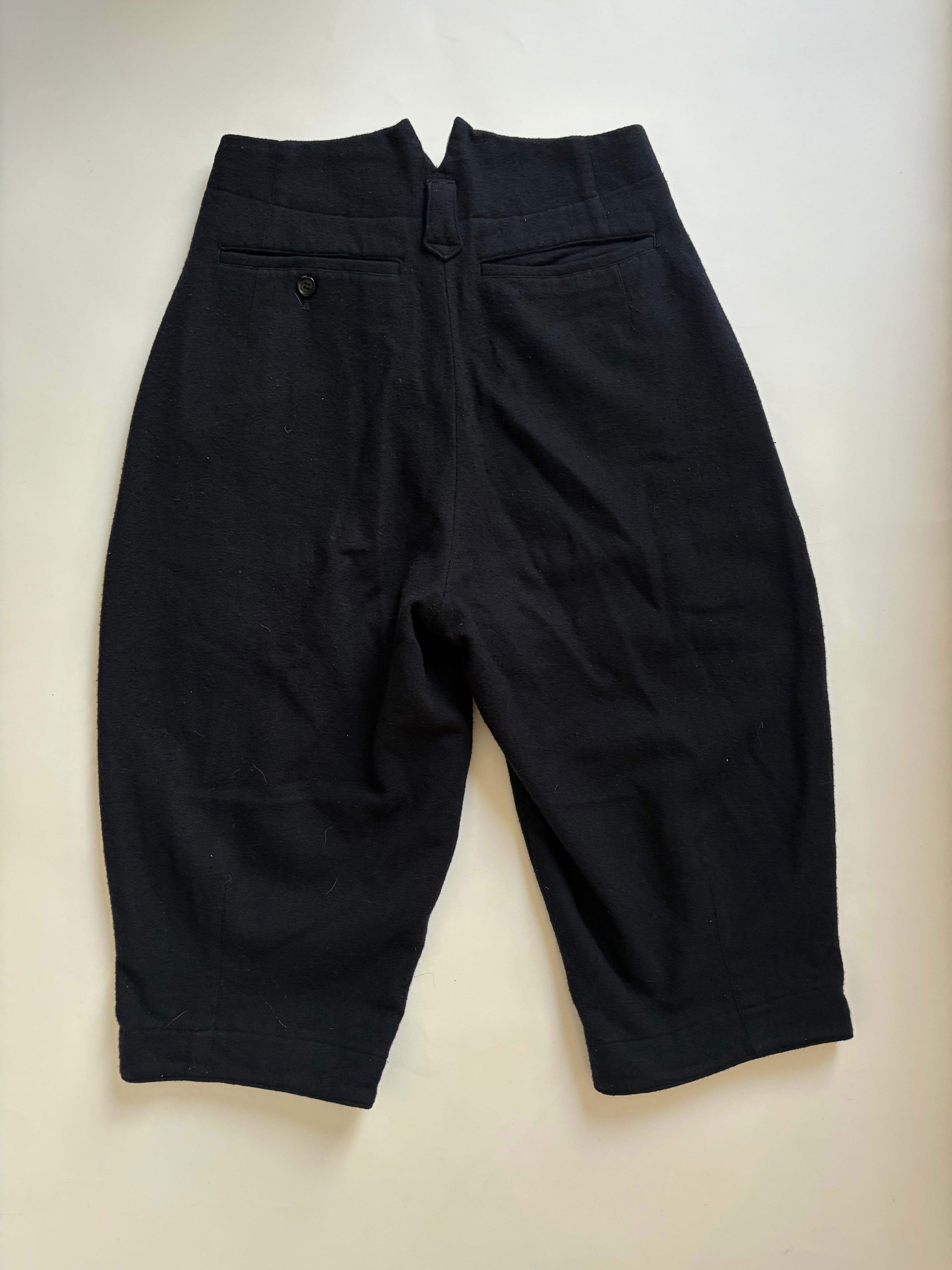 Comme Des Garçons Capri