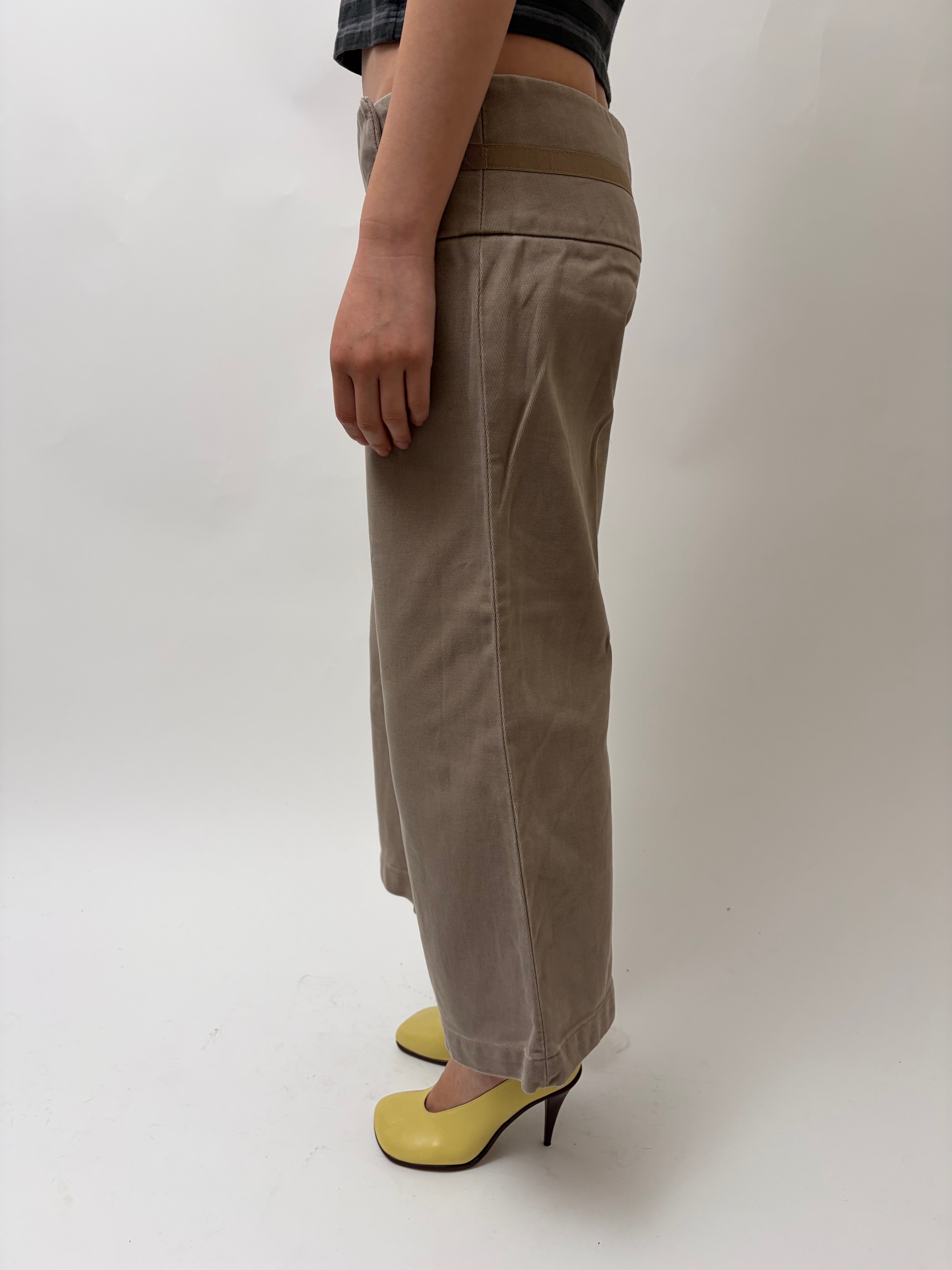 Calvin Klein Capri