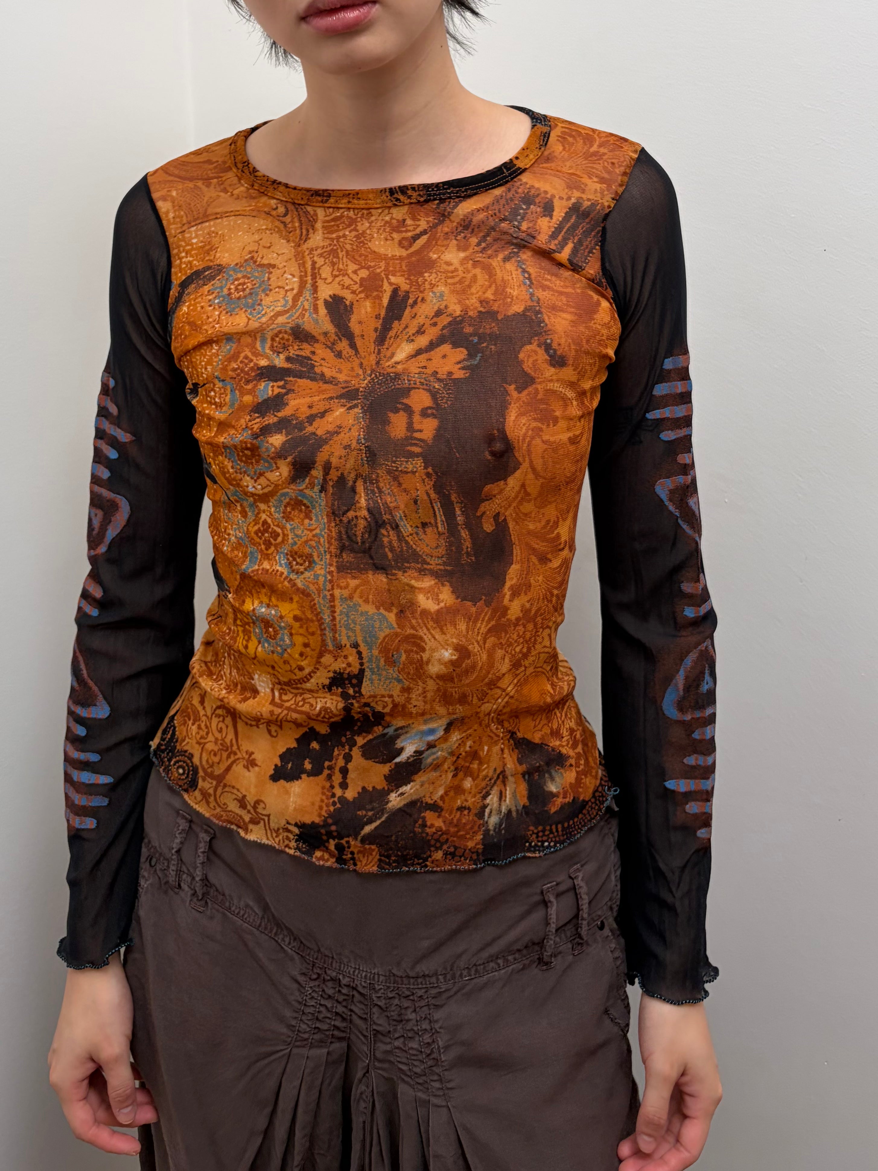 Save The Queen Top